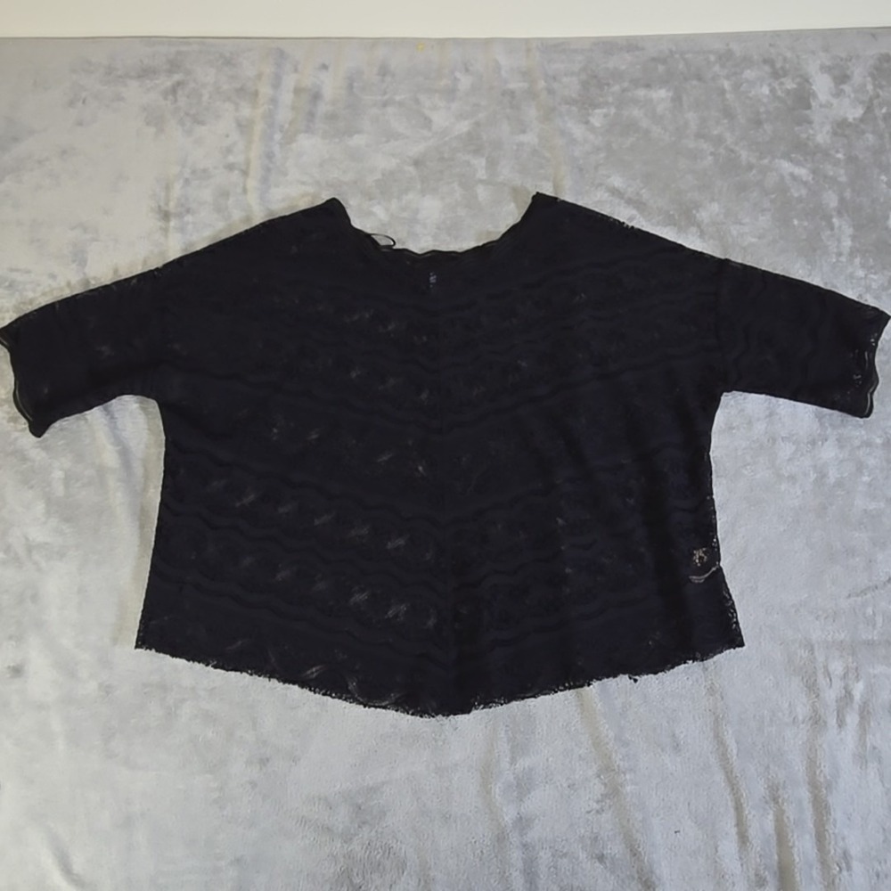 Free People Shirt Womens Large Black 3/4 sleeve crochet crop top Cover Up Casual